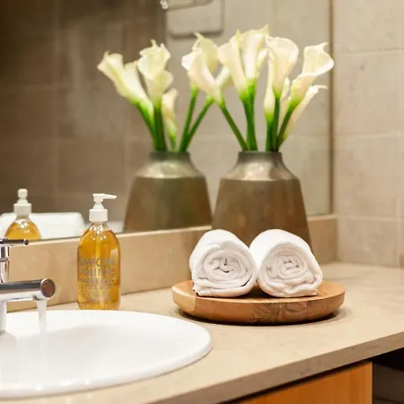 Your Parque Nacoes * Lissabon