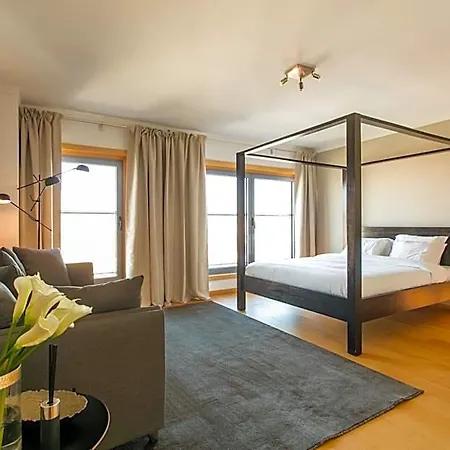 Your Parque Das Nacoes Apartment *