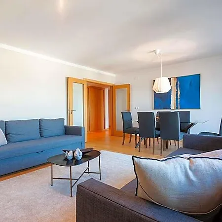 Your Parque Das Nacoes Apartment *