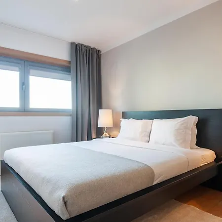 Your Parque Das Nacoes Apartment *
